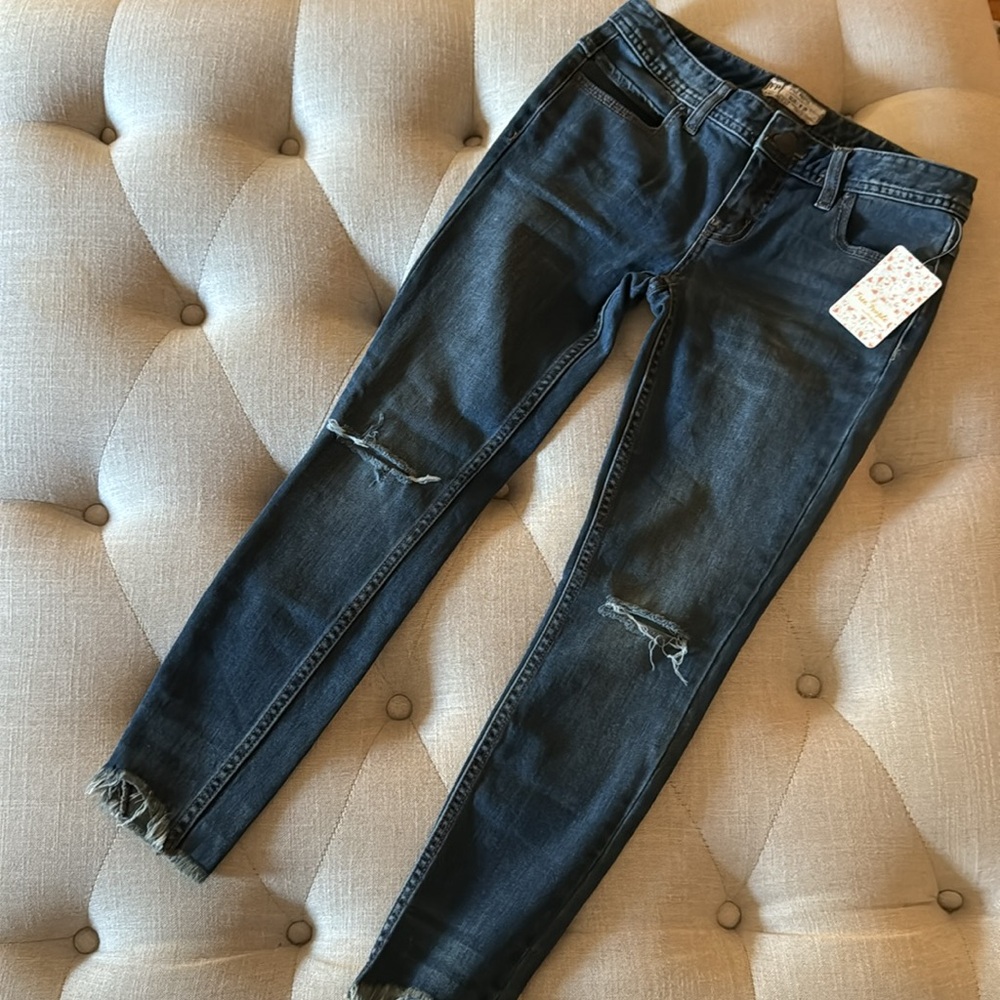 FREE PEOPLE JEAN BUNDLE. NWT AND NWOT. SIZE 26 - Picture 6 of 11
